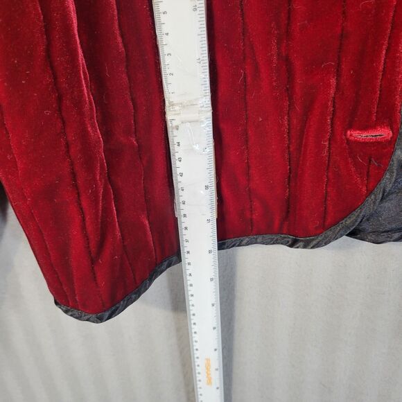 john paul richard womens velevt quilted jacket wine red size large button front - Picture 6 of 10